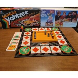 Vintage 90s YAHTZEE SHOWDOWN Boardgame Milton Bradley 1991 Family Game Night
